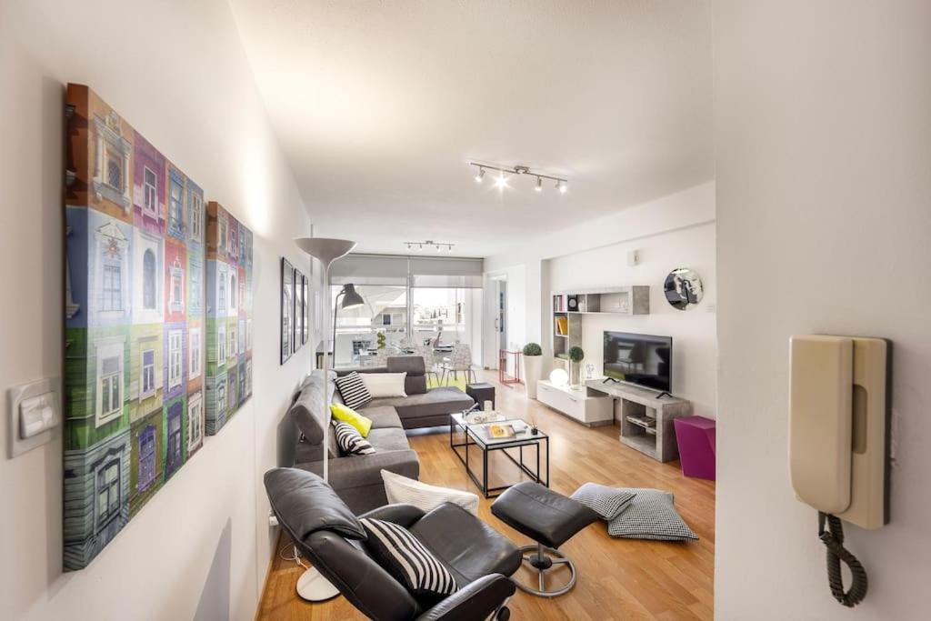 Apartmán Luxurious Bright & Stylish 2Br With Office In Nikósie Exteriér fotografie
