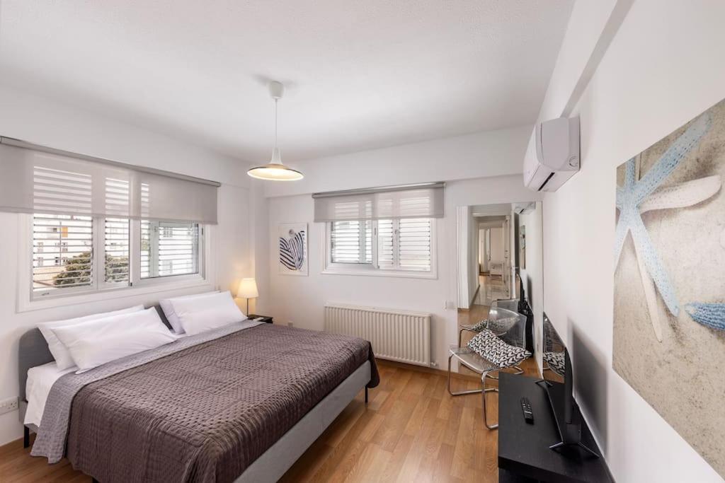 Apartmán Luxurious Bright & Stylish 2Br With Office In Nikósie Exteriér fotografie